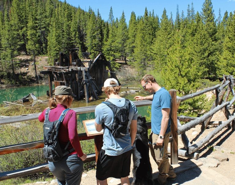 Group of hikers on the Reiling Dredge Trail in Breckenridge
