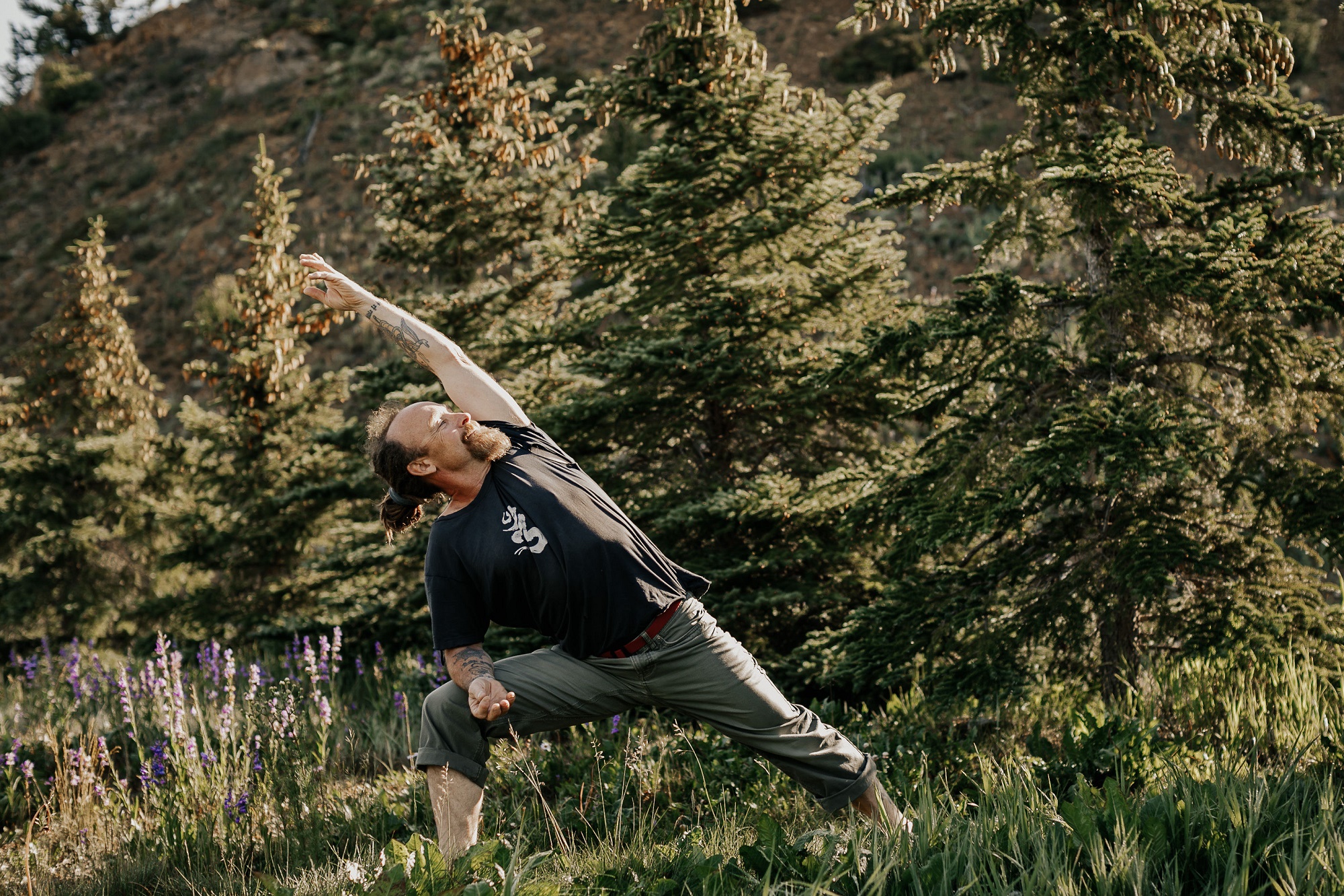 Man doing outdoor yoga with Bhava Yoga in Breckenridge 